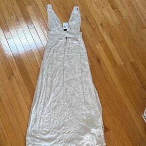 Forever 21 Cream Maxi Dress